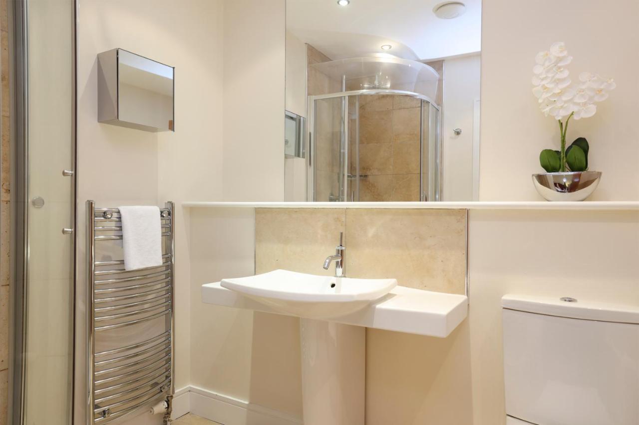 Joivy Spacious 2 Bed,2 Bath Flat, Free Parking And Rooftop Terrace 爱丁堡 外观 照片