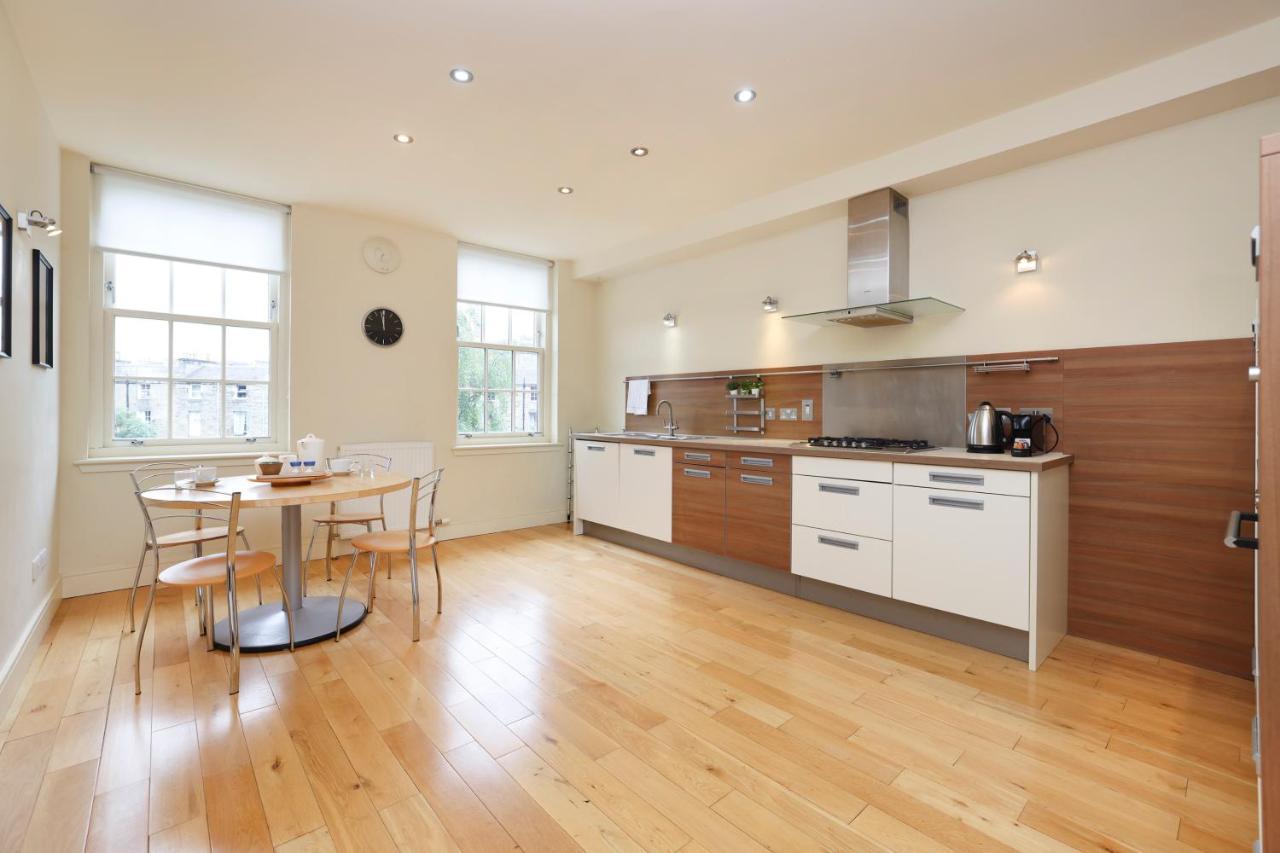 Joivy Spacious 2 Bed,2 Bath Flat, Free Parking And Rooftop Terrace 爱丁堡 外观 照片