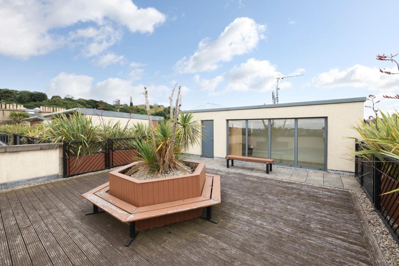 Joivy Spacious 2 Bed,2 Bath Flat, Free Parking And Rooftop Terrace 爱丁堡 外观 照片