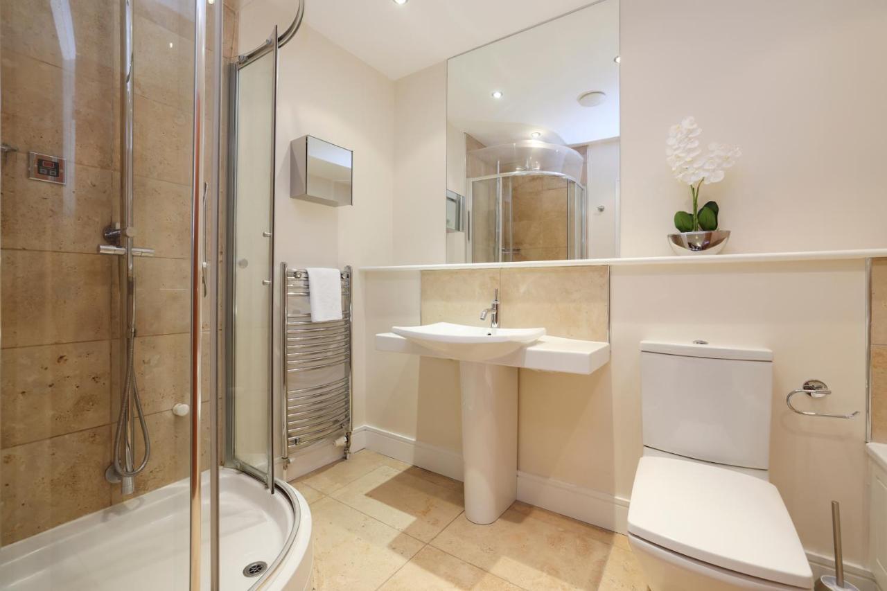 Joivy Spacious 2 Bed,2 Bath Flat, Free Parking And Rooftop Terrace 爱丁堡 外观 照片
