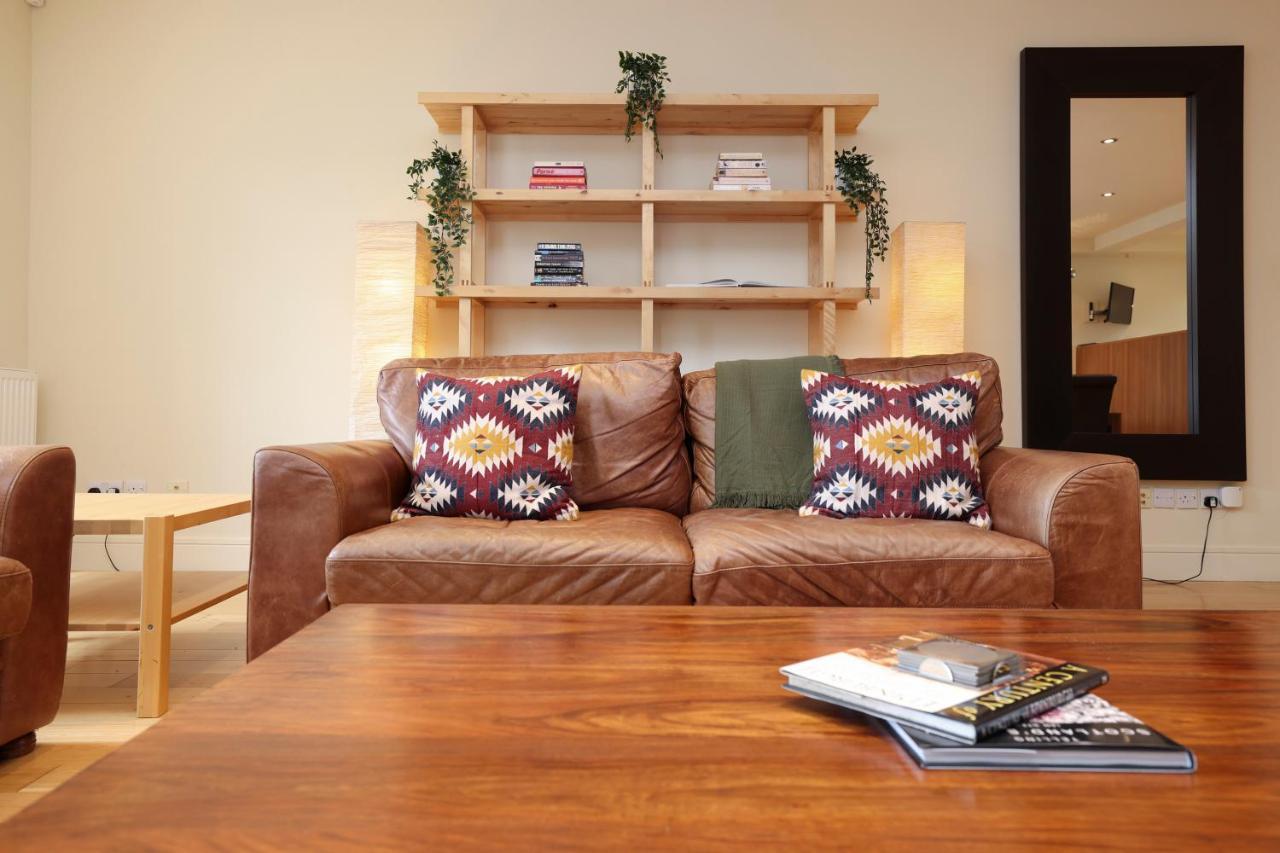 Joivy Spacious 2 Bed,2 Bath Flat, Free Parking And Rooftop Terrace 爱丁堡 外观 照片