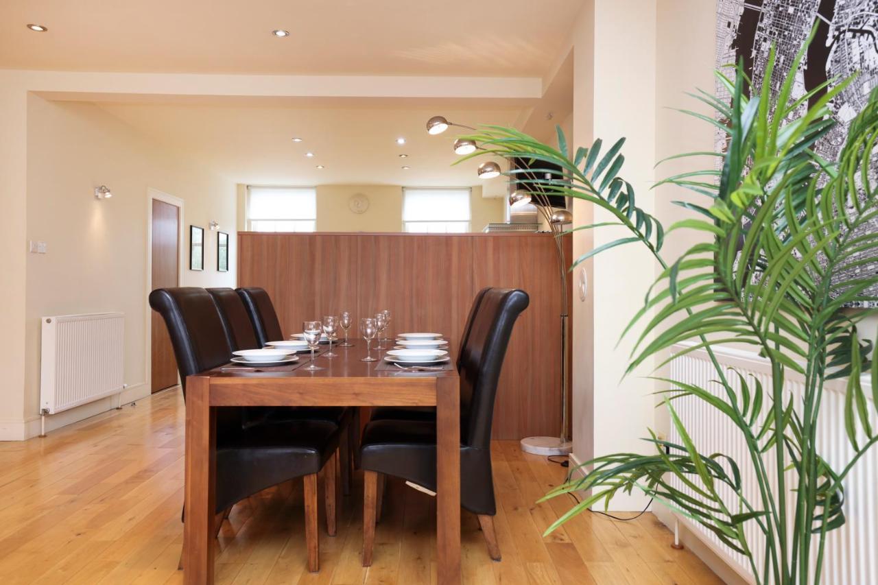 Joivy Spacious 2 Bed,2 Bath Flat, Free Parking And Rooftop Terrace 爱丁堡 外观 照片
